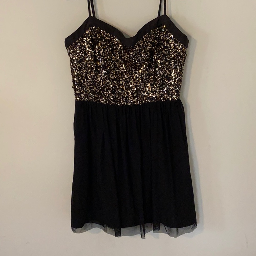 Black and gold dress- size 6